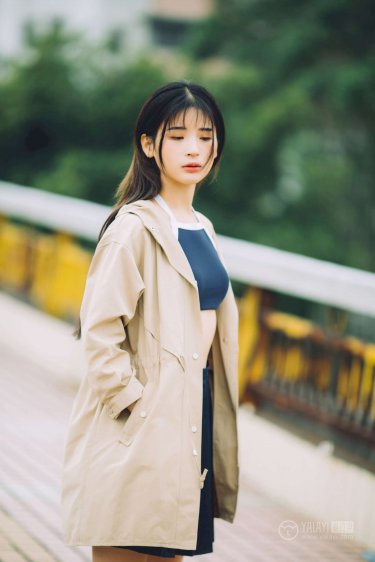 坐在叔叔的硬硬的上面写作业文章